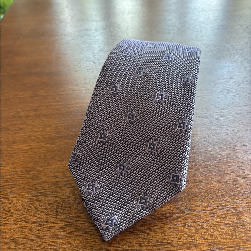 Brioni Silver vintage tie. Gorgeous. Serious offers only. Thank you!